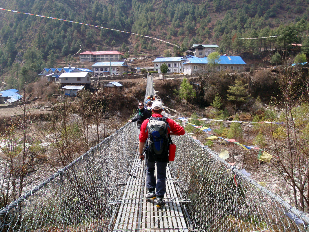 Long suspension bridge